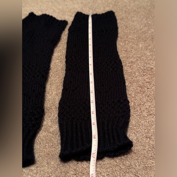 🎄3/$20‼️Vintage Black Leg Warmers ⭐️ - Picture 7 of 7